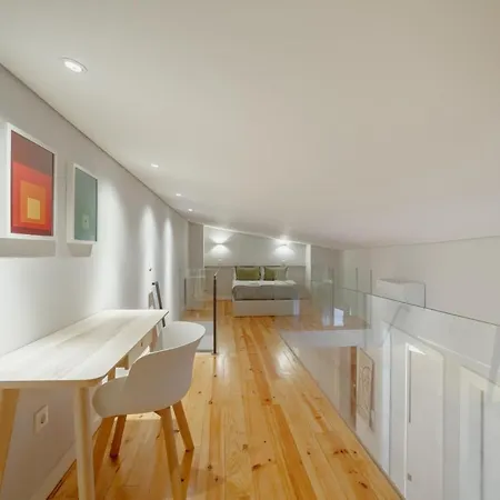 Downtown Amazing Duplex By Vacationy