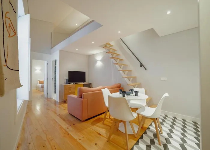 Апартаменты Downtown Amazing Duplex By Vacationy Порту