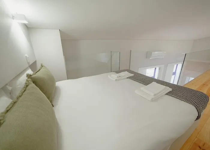 Downtown Amazing Duplex By Vacationy * Порту